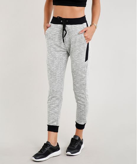 Calca-Feminina-Jogger-em-Moletom-com-Recortes-Cinza-Mescla-Claro-9390755-Cinza_Mescla_Claro_1