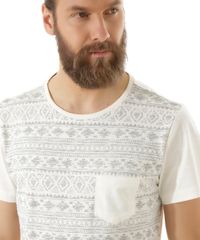 Camiseta-com-Estampa-Geometrica-Off-White-8331557-Off_White_4 Camiseta-com-Estampa-Geometrica-Off-White-8331557-Off_White_4