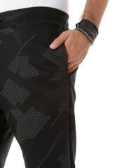 Bermuda-Relaxed-em-Moletom-Estampada-Preta-8400721-Preto_4
