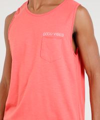 Regata-Masculina--Good-Vibes--com-Bolso-Gola-Redonda-Coral-9402641-Coral_4