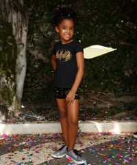 Blusa-Infantil-Carnaval-Batgirl-com-Capa-Manga-Curta-Decote-Redondo-Preta-9433379-Preto_2