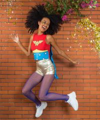 Regata-Feminina-Carnaval-Mulher-Maravilha-Cropped-com-Capa-Vermelha-8948157-Vermelho_2
