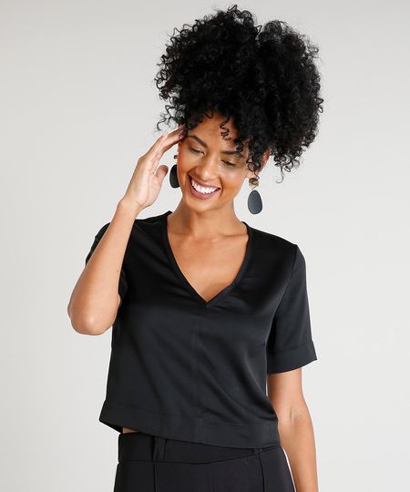 Blusa Feminina Cropped Acetinada Manga Curta Decote V Preta Menor preço em Blusa Feminina Cropped Acetinada Manga Curta Decote V Preta