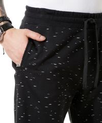 Bermuda-Relaxed-em-Moletom-Estampada-Preta-8399189-Preto_4