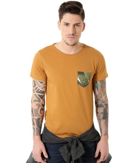 Camiseta-com-Bolso-Caramelo-8397171-Caramelo_1
