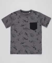 Camiseta-Infantil-Estampada-de-Dinossauros-com-Bolso-Manga-Curta-Gola-Careca-Cinza-Mescla-Escuro-9037934-Cinza_Mescla_Escuro_1