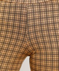 Calca-Feminina-Flare-Estampada-Xadrez-Caramelo-9459903-Caramelo_4