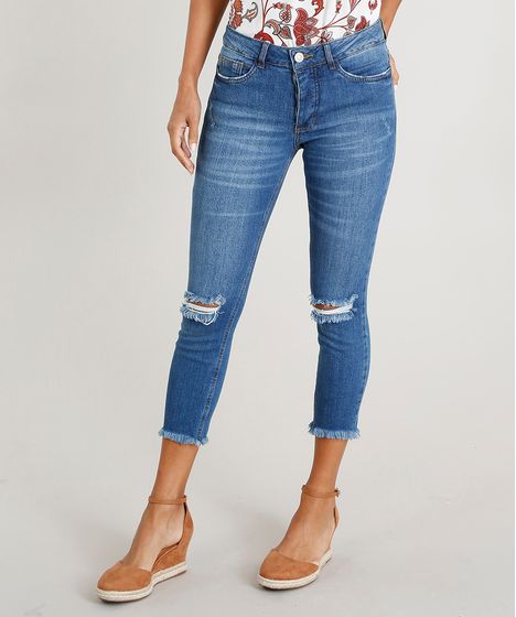 calça jeans feminina com rasgos