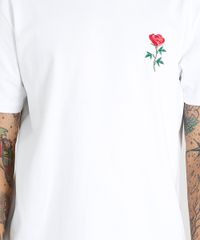 Camiseta-Masculina-com-Bordado-de-Rosa-Manga-Curta-Decote-Careca-Branca-9419277-Branco_4