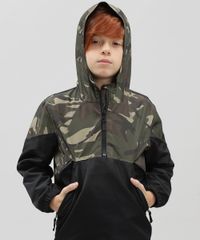 Blusao-Infantil-Corta-Vento-Estampado-Camuflado-com-Capuz-Preto-9363362-Preto_4