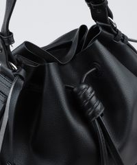 Bolsa-Saco-Feminina-com-Tassel-Alca-Transversal-Removivel-Preta-9387365-Preto_5