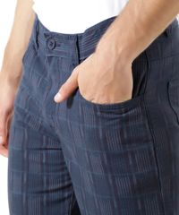 Bermuda-Slim-com-Estampa-Geometrica-Azul-Marinho-8387919-Azul_Marinho_4