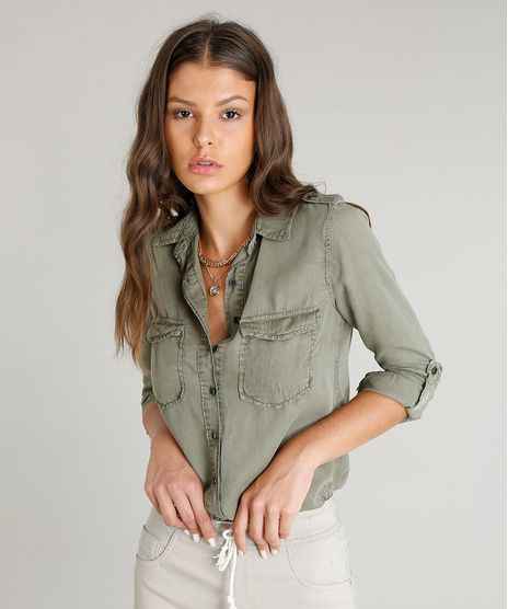 Camisa-Feminina-com-Bolsos-e-Martingale-Manga-Longa-Verde-Militar-9458572-Verde_Militar_1