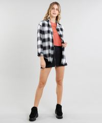 Camisa-Feminina-Oversized-em-Flanela-Estampada-Xadrez-Manga-Longa-Preta-9364274-Preto_3