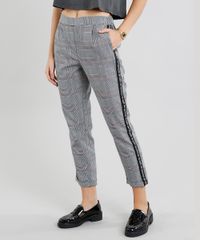 Calca-Feminina-Jogger-Estampada-Xadrez-com-Faixa-Lateral-Preta-9367488-Preto_1