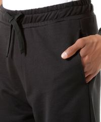 Calca-Relaxed-em-Moletom-Preta-8338547-Preto_4