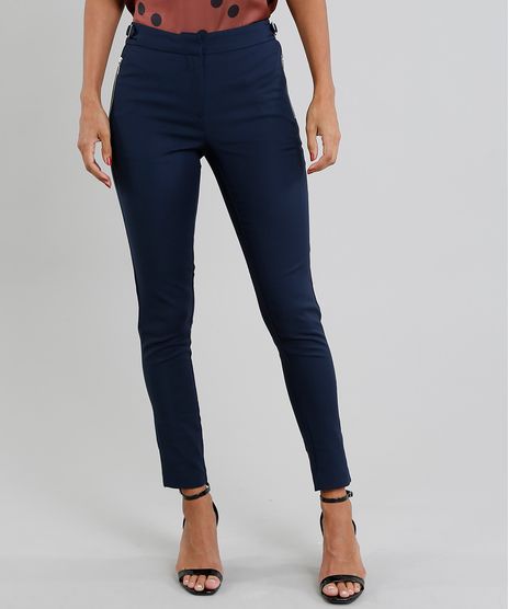 Calca-Feminina-Skinny-com-Fivelas-e-Bolso-com-Ziper-Azul-Marinho-8517499-Azul_Marinho_1