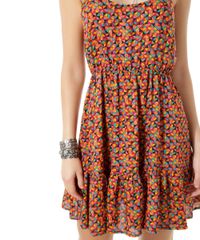 Vestido-com-Estampa-Geometrica-Laranja-8361392-Laranja_4