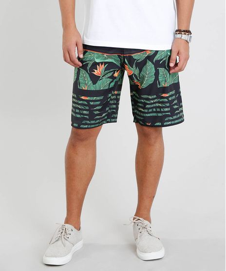 Bermuda-Surf-Masculina-Estampada-de-Folhagem-com-Bolso-Lateral-Preta-9271443-Preto_1