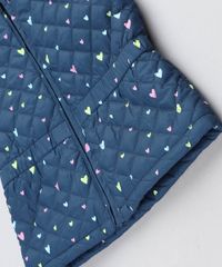 Colete-Infantil-Puffer-Matelasse-Estampado-de-Coracoes-Azul-Marinho-9349776-Azul_Marinho_5 Colete-Infantil-Puffer-Matelasse-Estampado-de-Coracoes-Azul-Marinho-9349776-Azul_Marinho_5