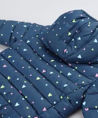 Jaqueta-Infantil-Puffer-Estampada-de-Coracoes-com-Capuz-Azul-Marinho-9349783-Azul_Marinho_4 Jaqueta-Infantil-Puffer-Estampada-de-Coracoes-com-Capuz-Azul-Marinho-9349783-Azul_Marinho_4
