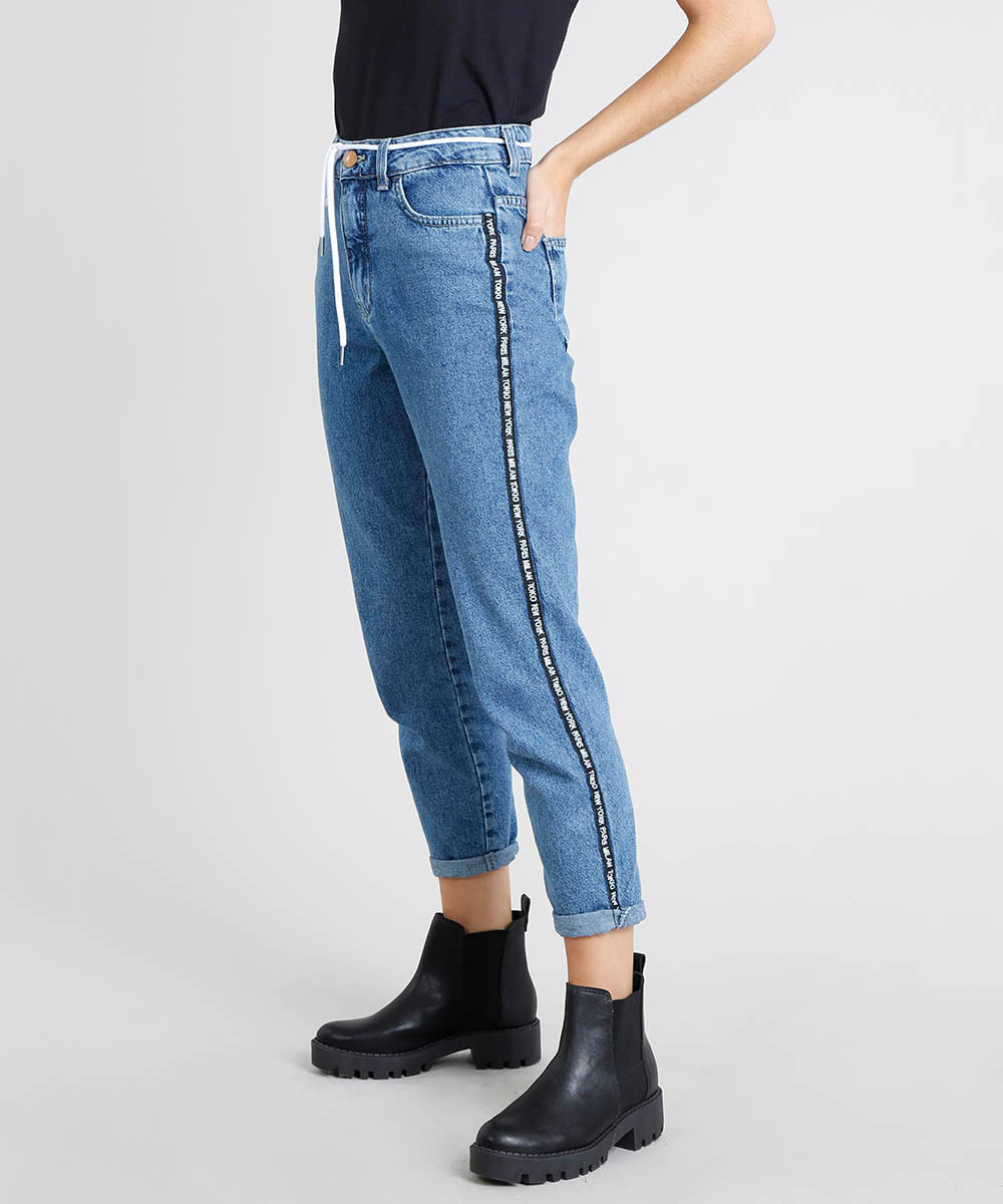 calça jeans com cadarço feminina