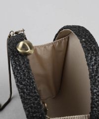 Bolsa-Redonda-Feminina-Pequena-de-Palha-com-Alca-de-Metal-Preta-9430618-Preto_6
