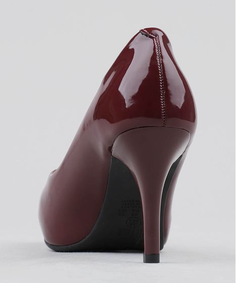 scarpin cor vinho