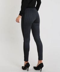 Calca-Legging-Feminina-Estampada-Xadrez-com-Recorte-Lateral-Preta-9452307-Preto_2
