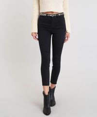 Calca-Jeans-Feminina-Cropped-com-Barra-Desfiada-e-Cinto-Animal-Print-Preta-9453701-Preto_1