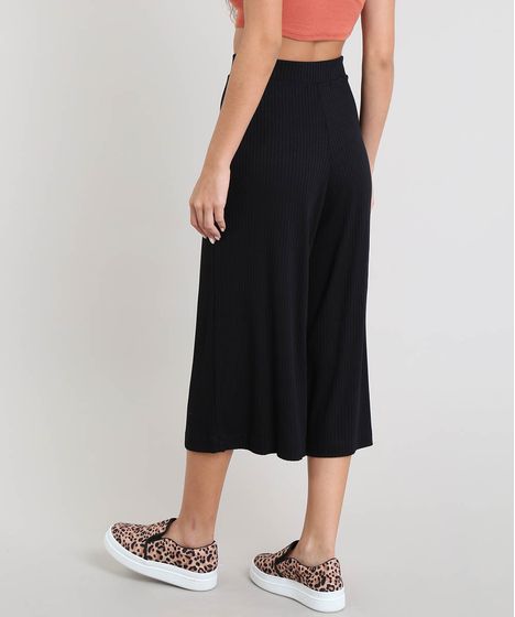 calça pantacourt preta cea