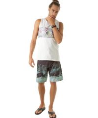 Bermuda-Estampada-de-Folhagem-Preta-8429209-Preto_3