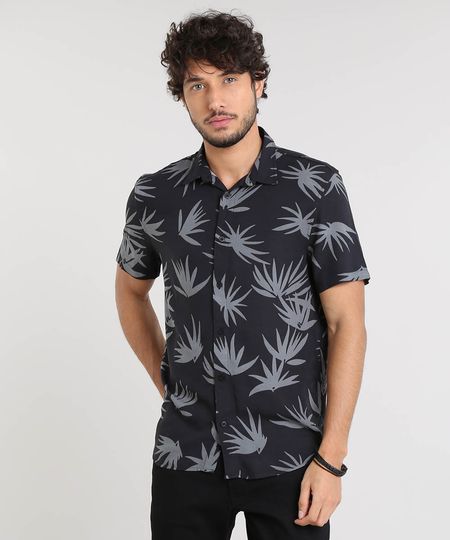 Camisa Masculina Relaxed Estampada Folhagem Manga Curta Preta - XG Menor preço em Camisa Masculina Relaxed Estampada Folhagem Manga Curta Preta - XG