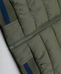 Jaqueta-Puffer-Infantil-com-Recorte-e-Capuz-Verde-Militar-9365144-Verde_Militar_4