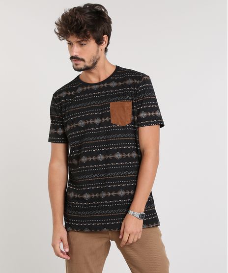 Camiseta-Masculina-Estampada-Etnica-com-Bolso-Manga-Curta-Gola-Careca-Preta-9447028-Preto_1