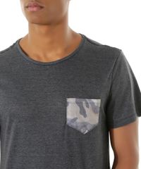 Camiseta-com-Bolso-Estampado-Cinza-Mescla-Escuro-8428281-Cinza_Mescla_Escuro_4