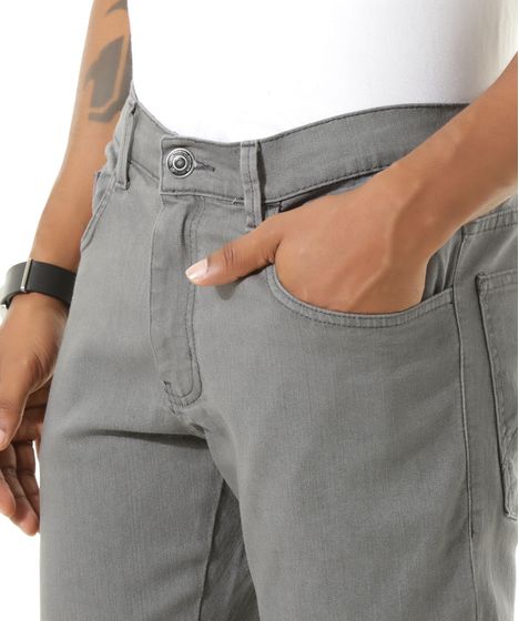 calça skinny cinza