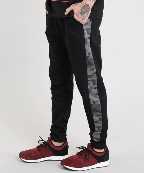 Calca-Masculina-Jogger-em-Moletom-com-Faixa-Lateral-Camuflada-Preta-9443569-Preto_1