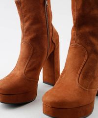 Bota-Feminina-em-Suede-com-Meia-Pata-Marrom-9519344-Marrom_2