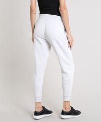 Calca-Feminina-Basica-em-Moletom-com-Bolsos-Cinza-Mescla-Claro-9469282-Cinza_Mescla_Claro_2