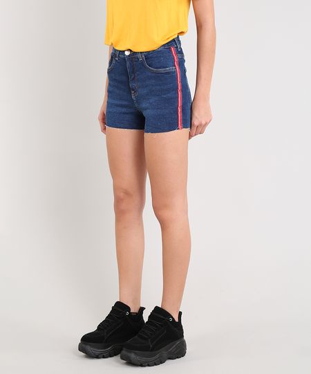 Short Jeans Feminino Vintage com Faixa Lateral Azul Escuro Menor preço em Short Jeans Feminino Vintage com Faixa Lateral Azul Escuro