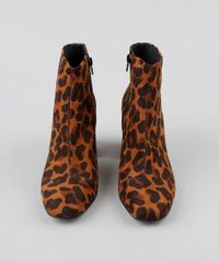 Bota-Feminina-Estampada-Animal-Print-Bico-Redondo-em-Suede-Caramelo-9526830-Caramelo_4
