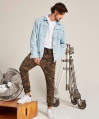 Calca-Jogger-Skinny-Masculina-Estampada-Camuflada-com-Bolsos-Marrom-9367325-Marrom_3