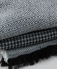 Cachecol-Feminino-em-Trico-Estampado-Xadrez-Off-White-9448187-Off_White_4 Cachecol-Feminino-em-Trico-Estampado-Xadrez-Off-White-9448187-Off_White_4