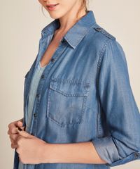 Camisa-Jeans-Feminina-com-Bolsos-e-Martingale-Manga-Longa-Azul-Medio-9458571-Azul_Medio_4