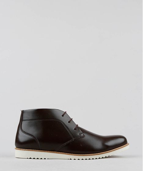 sapato alto marrom