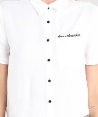 Camisa-Feminina--Heartbreaker--com-Bolso-Manga-Curta-Off-White-9454529-Off_White_4