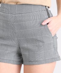 Short-Feminino-Estampado-Xadrez-com-Bolsos-Preto-9422760-Preto_4