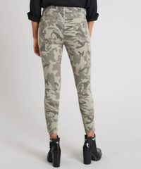 Calca-de-Sarja-Feminina-Cigarrete-Estampada-Camuflada-Verde-Militar-9546928-Verde_Militar_2