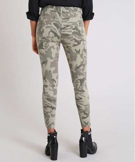 calça de sarja feminina camuflada